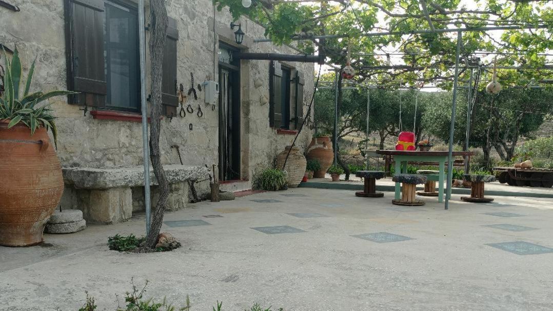 Traditional House Maria Azoyiras Exterior foto