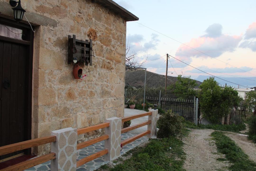 Traditional House Maria Azoyiras Exterior foto